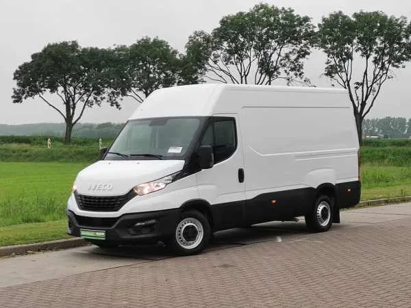 Iveco Daily 35S12 L2H2 Facelift Airco Image 2