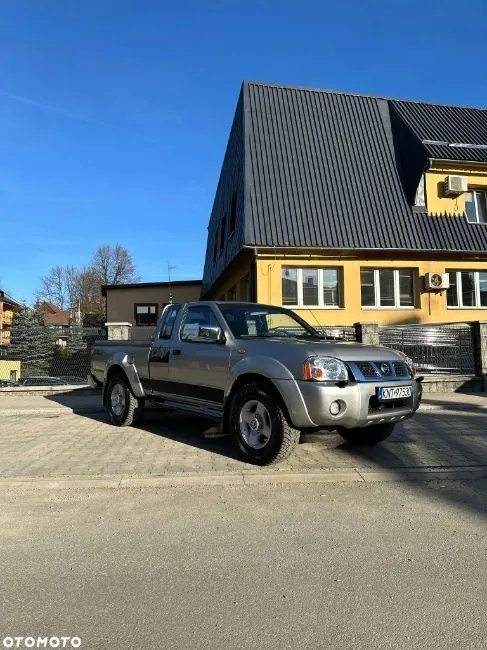 Nissan King Cab  Image 2