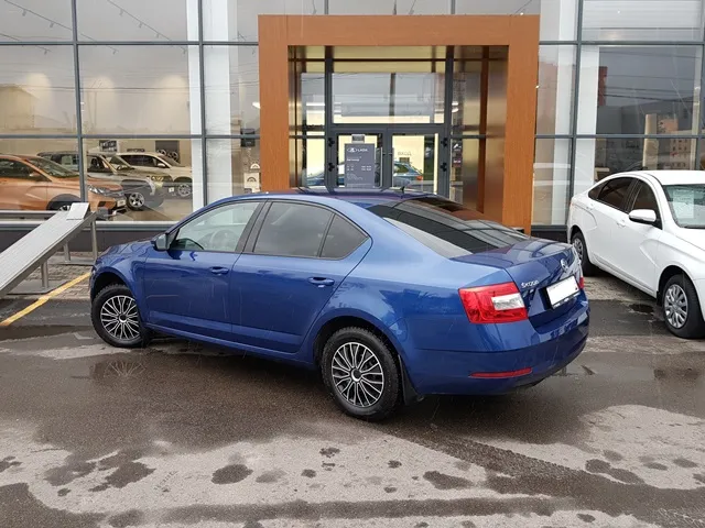 Skoda Octavia  Image 1