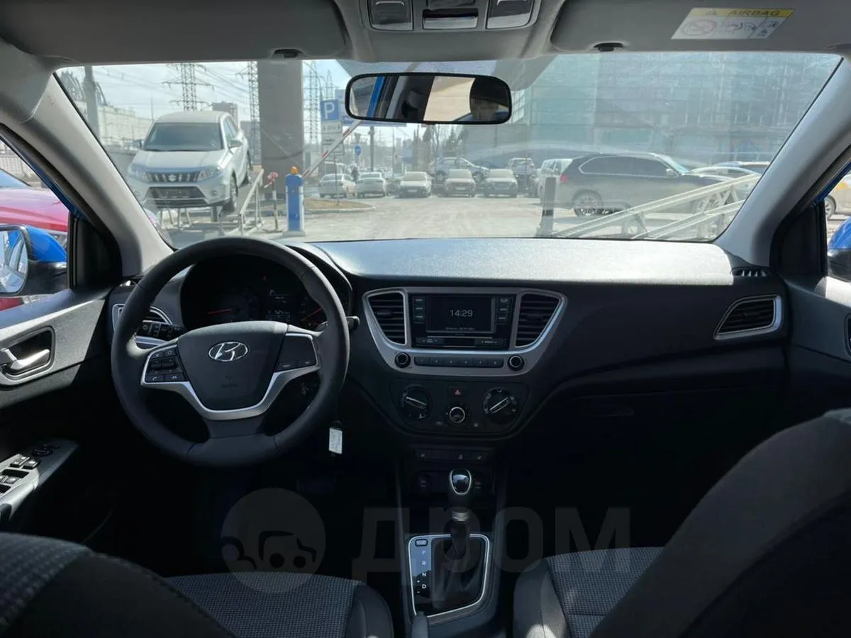 Hyundai Solaris  Image 9