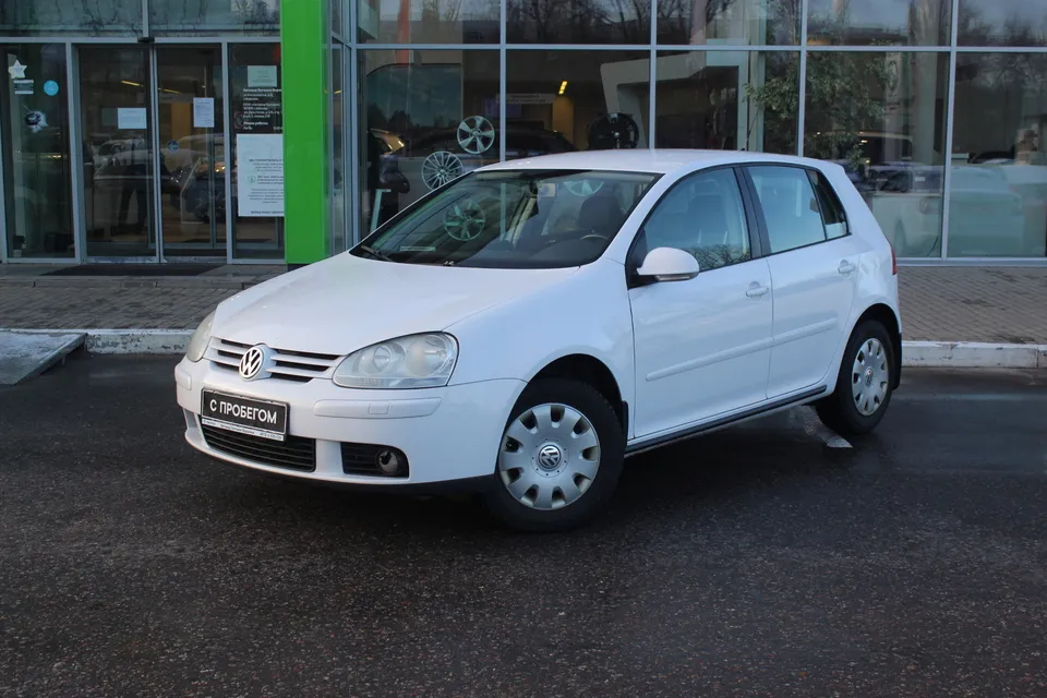Volkswagen Golf  Image 1