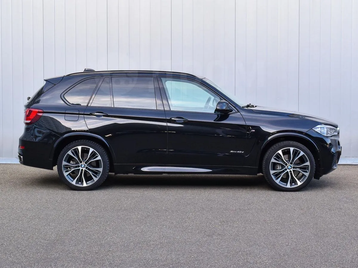 BMW X5  Image 4