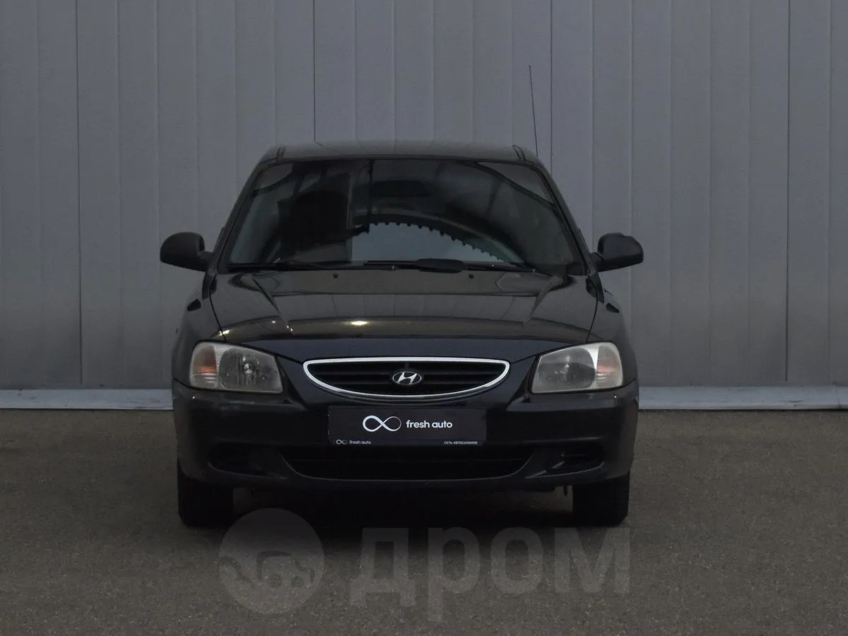 Hyundai Accent  Image 3