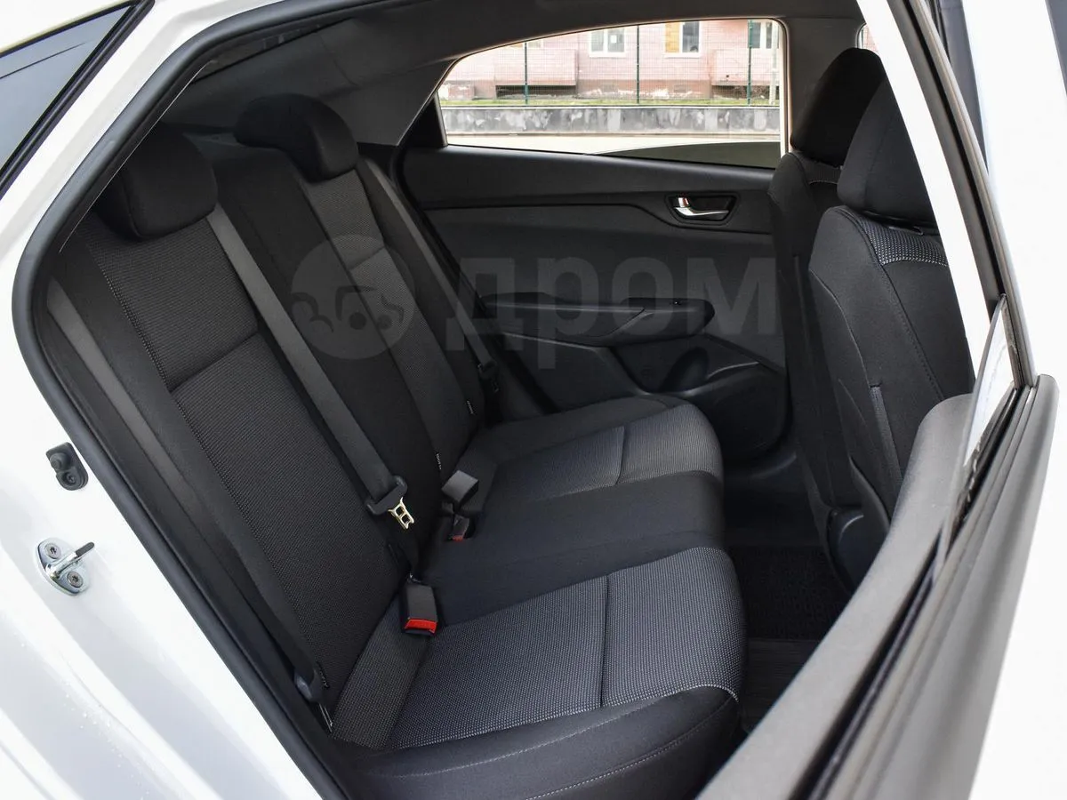 Hyundai Solaris  Image 3