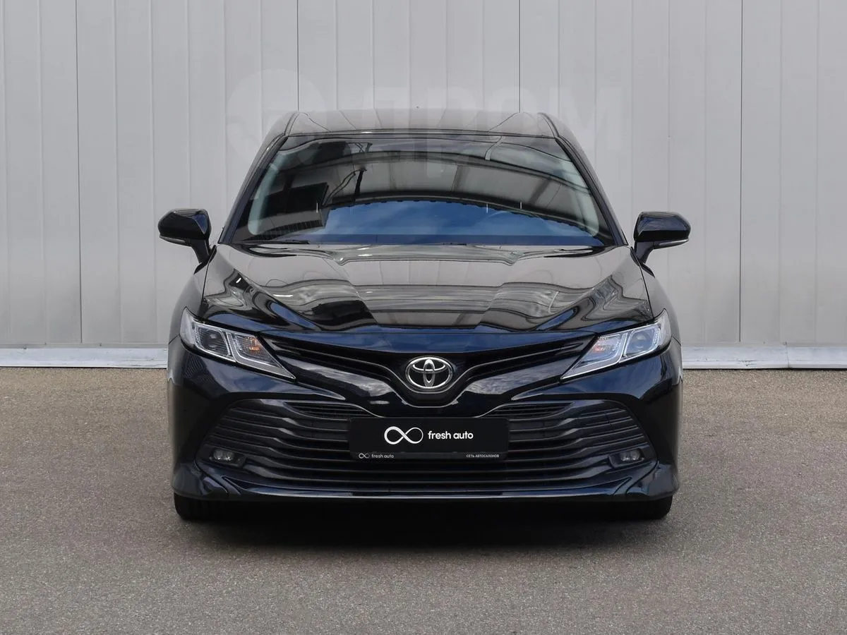 Toyota Camry  Image 3
