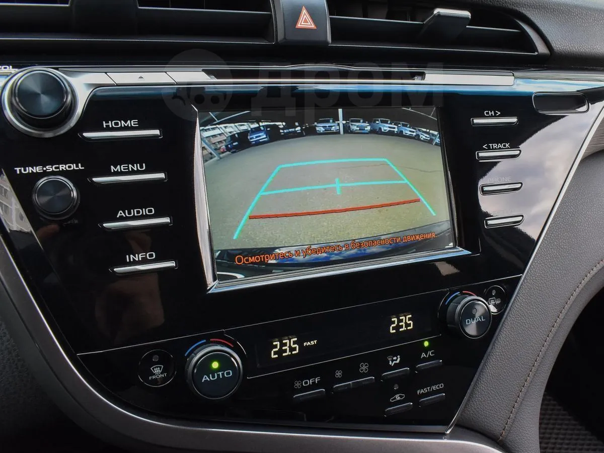 Toyota Camry  Image 7