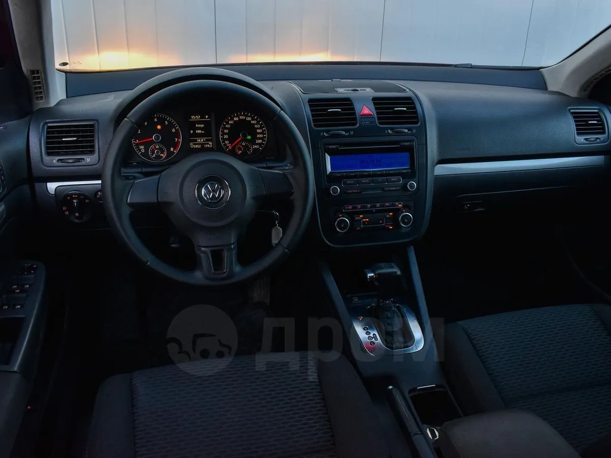 Volkswagen Jetta  Image 6