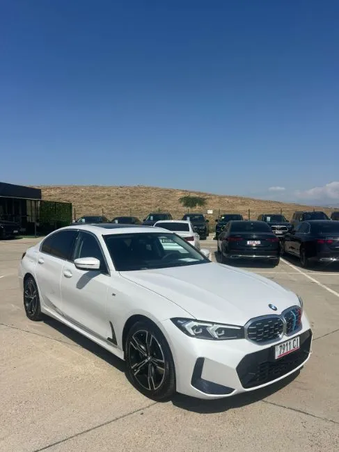 BMW 325  Image 11