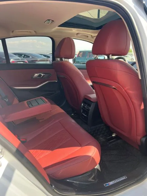 BMW 325  Image 3