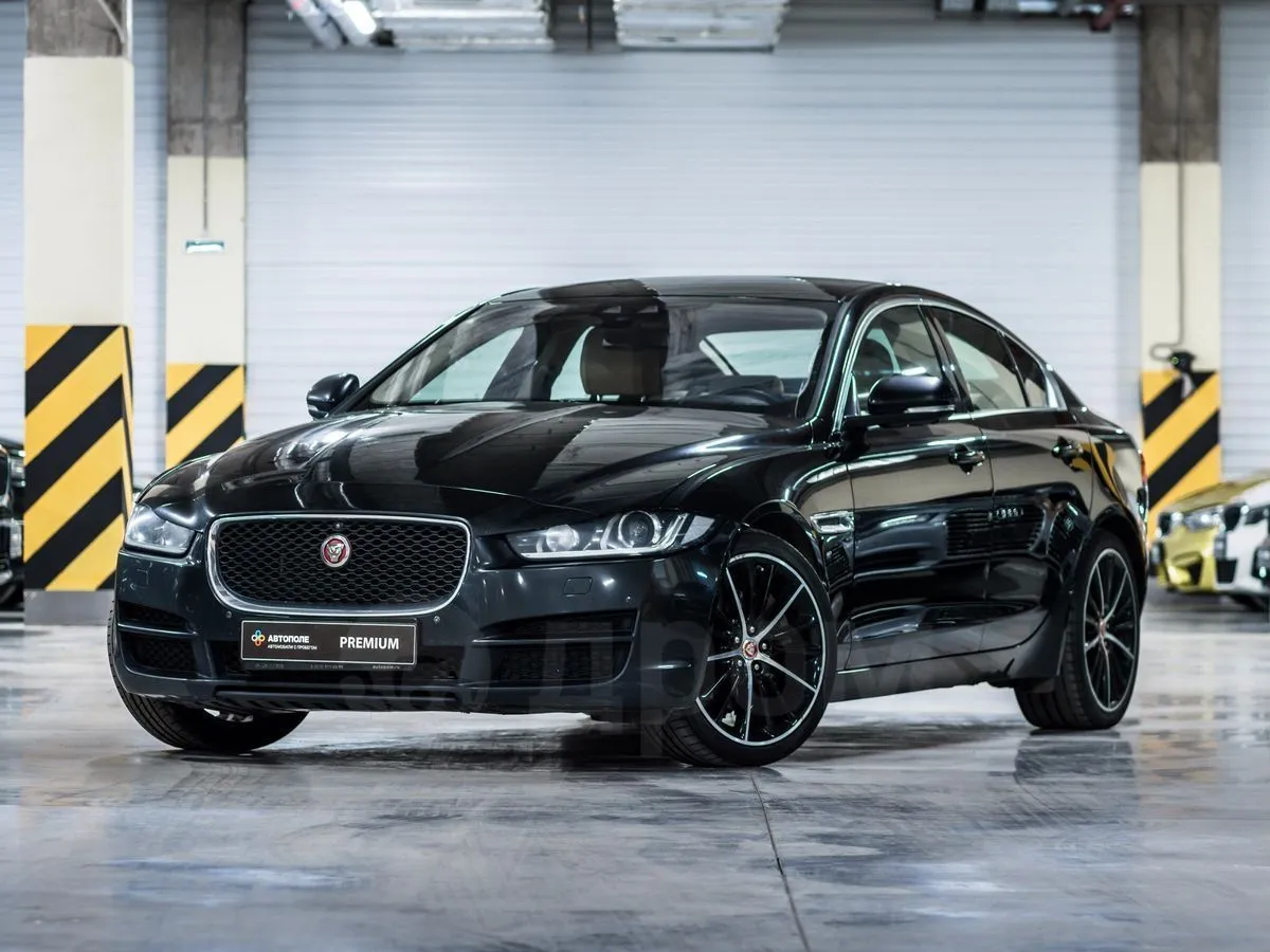 Jaguar XE  Image 2