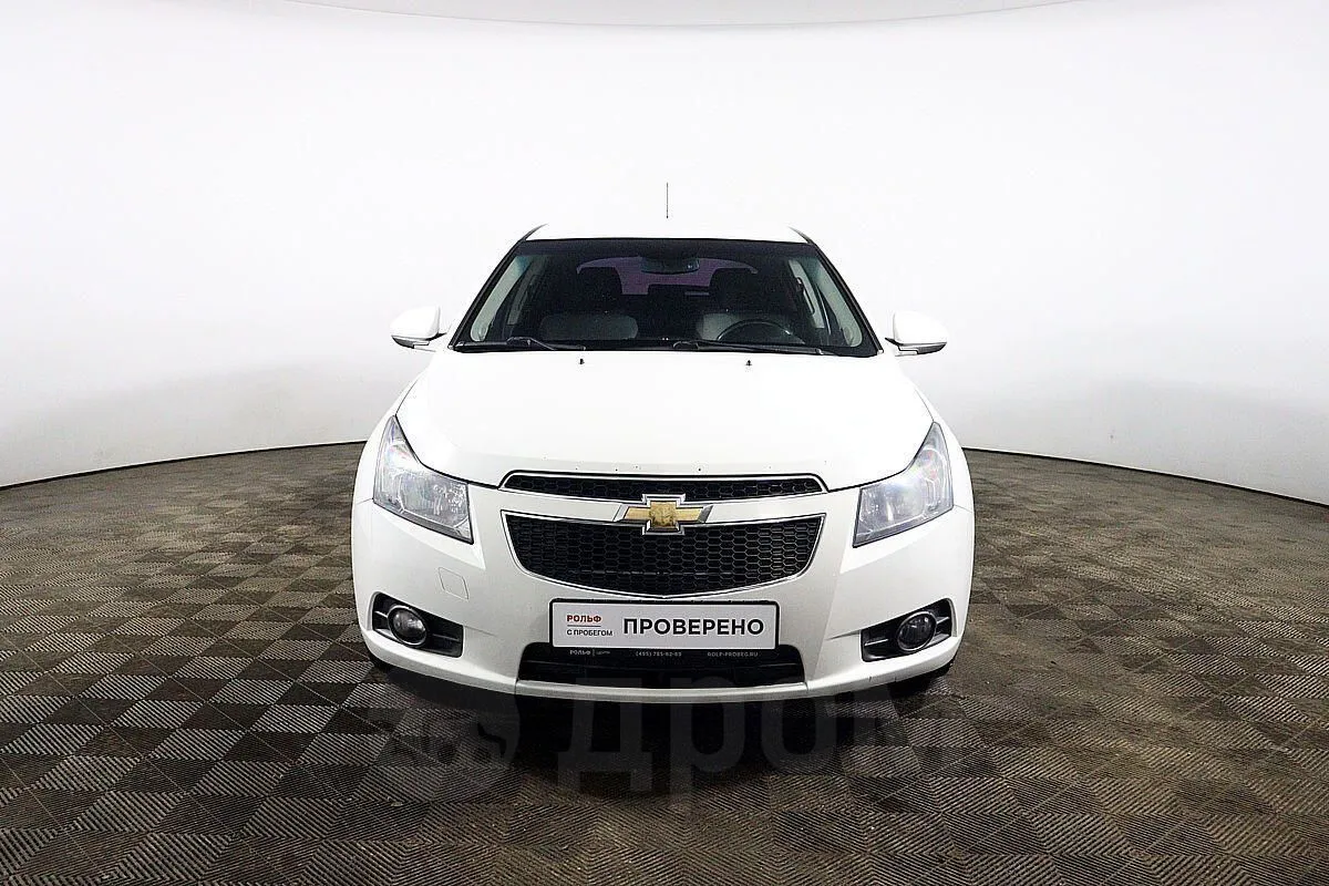 Chevrolet Cruze  Image 2