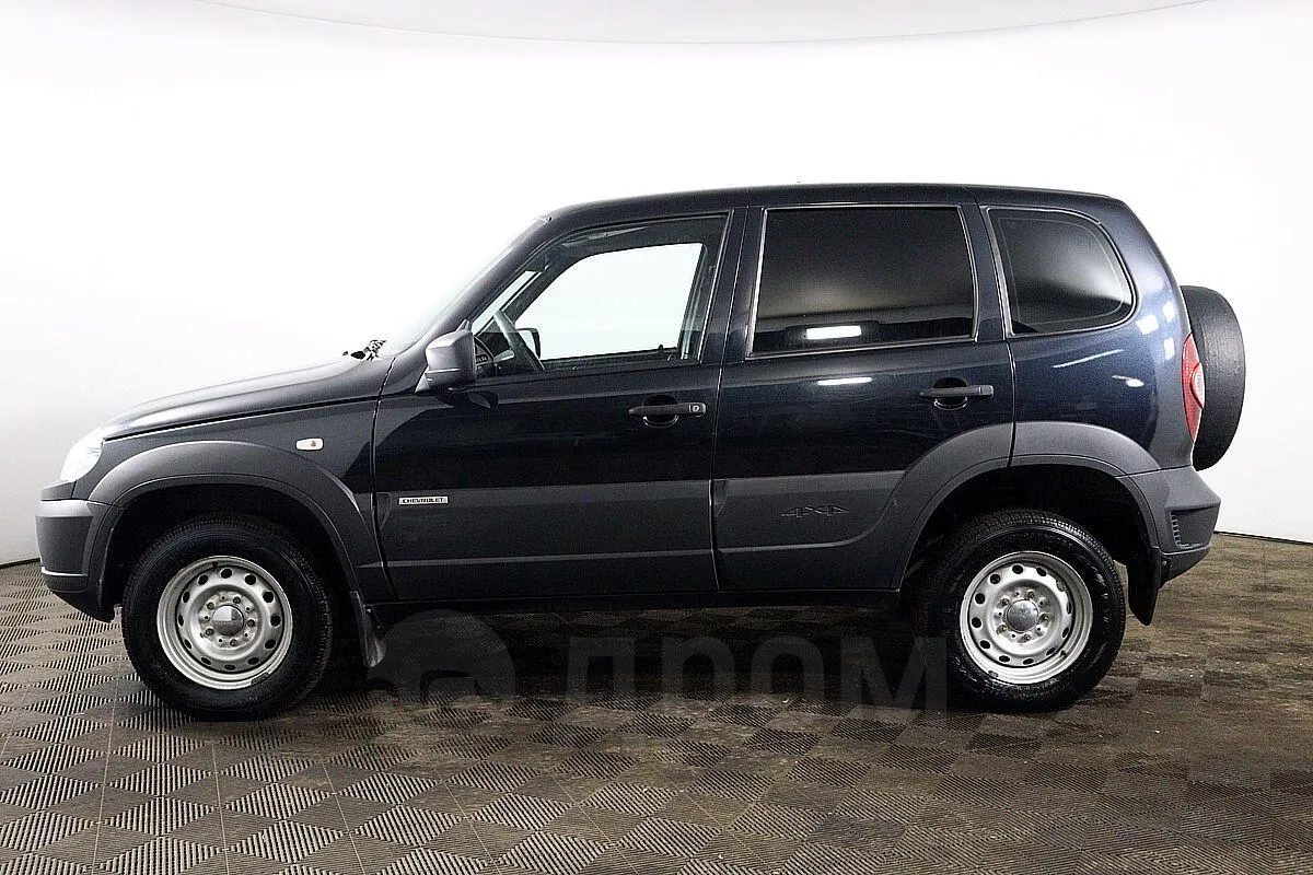 Chevrolet Niva  Image 8