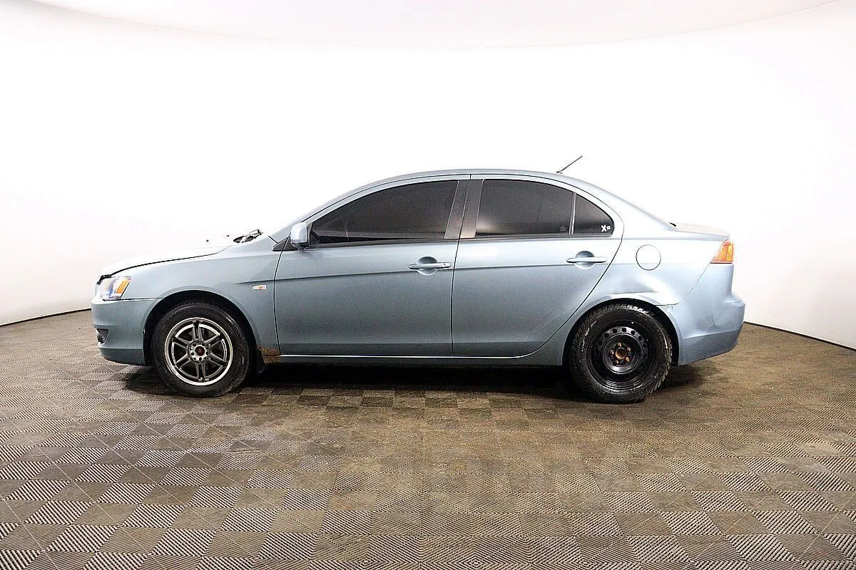 Mitsubishi Lancer  Image 8