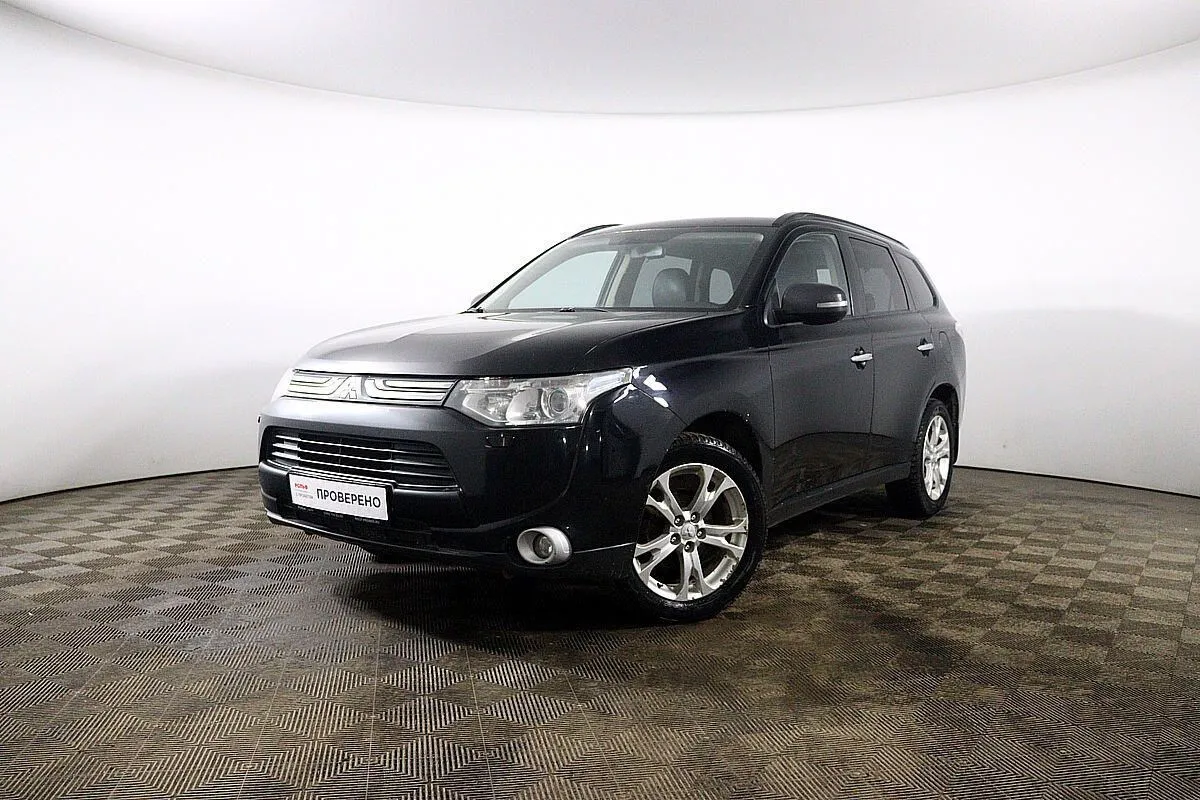 Mitsubishi Outlander  Image 1