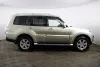 Mitsubishi Pajero  Thumbnail 4