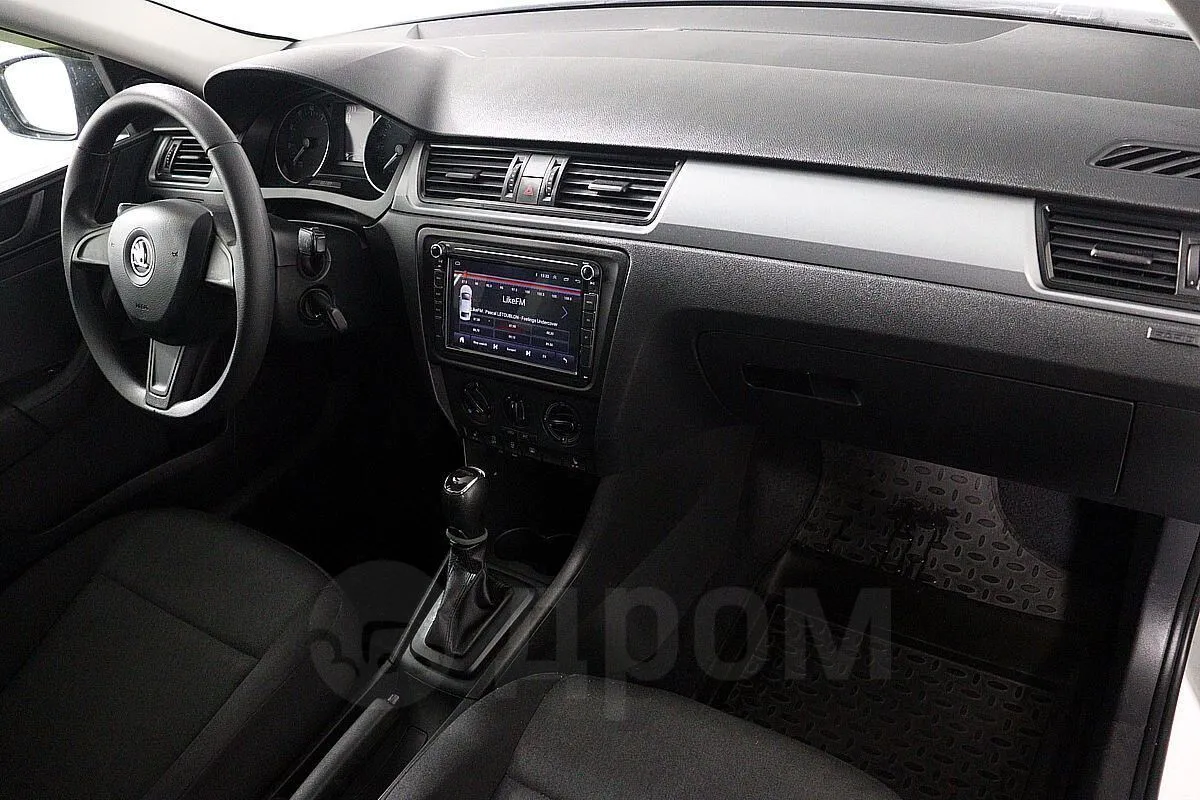 Skoda Rapid  Image 10
