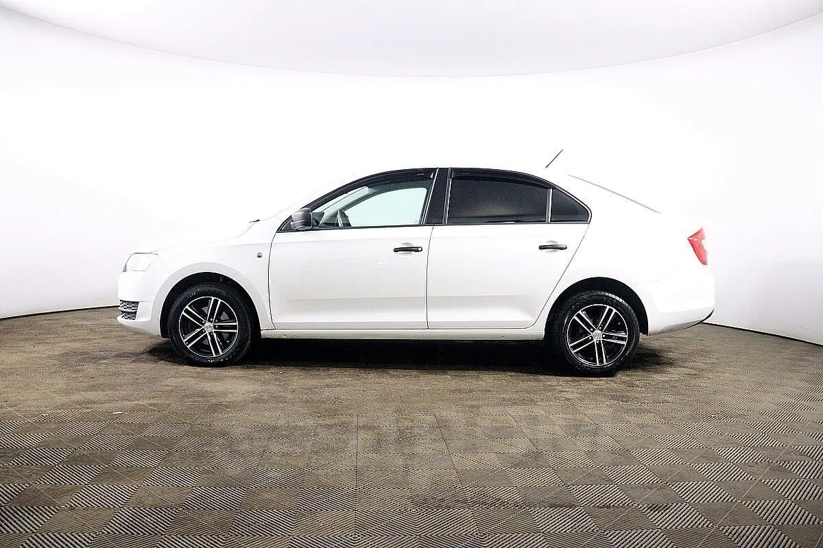 Skoda Rapid  Image 8