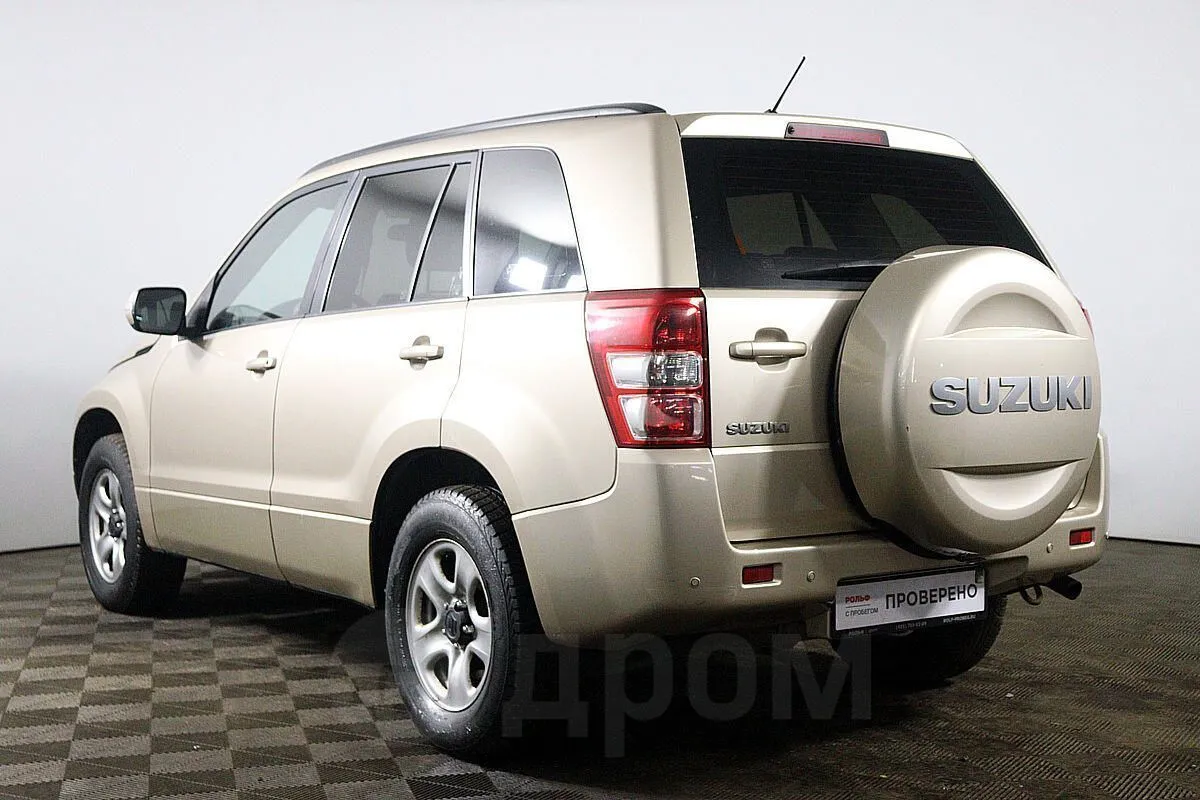 Suzuki Grand  Image 7