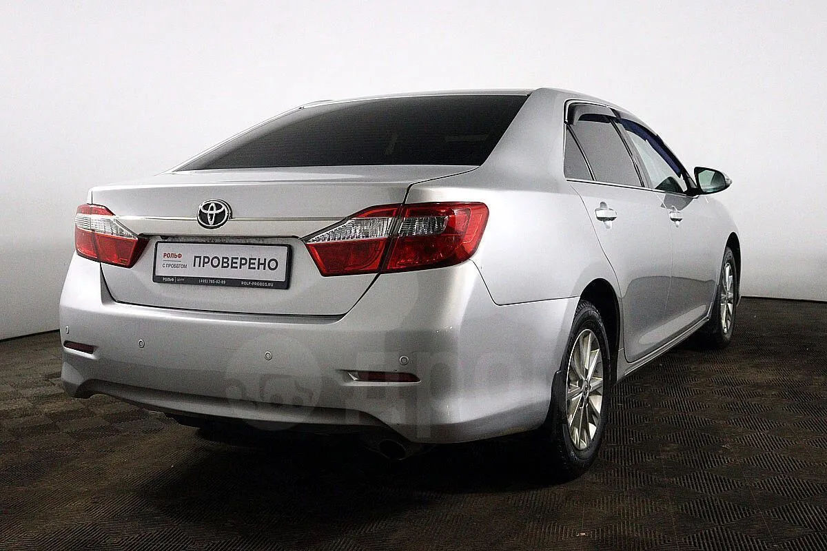 Toyota Camry  Image 5