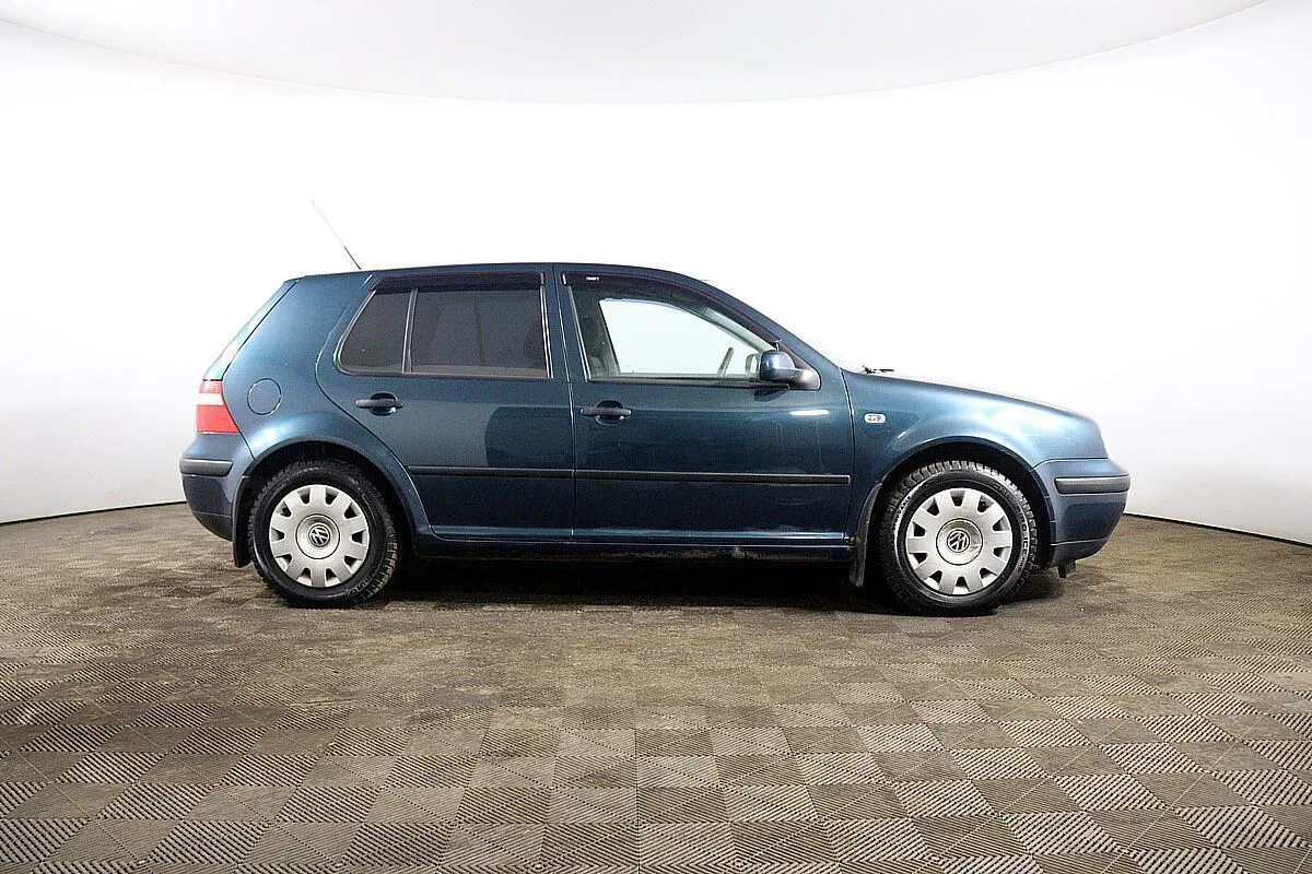 Volkswagen Golf  Image 4