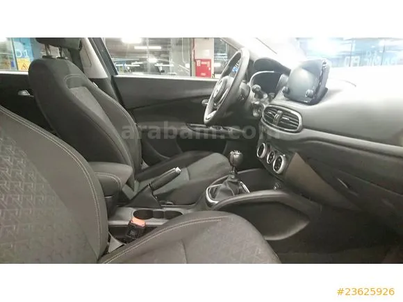 Fiat Egea Cross 1.4 Fire Urban Image 9