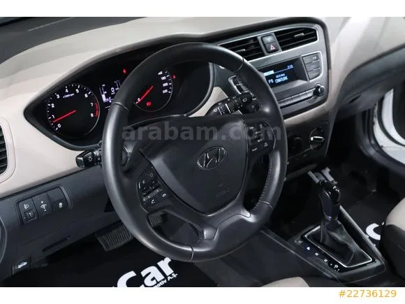 Hyundai i20 1.4 MPI Style Image 9