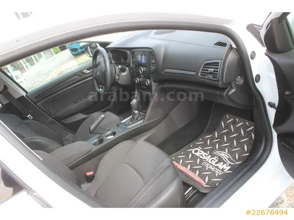 Renault Megane 1.5 dCi Touch Image 10