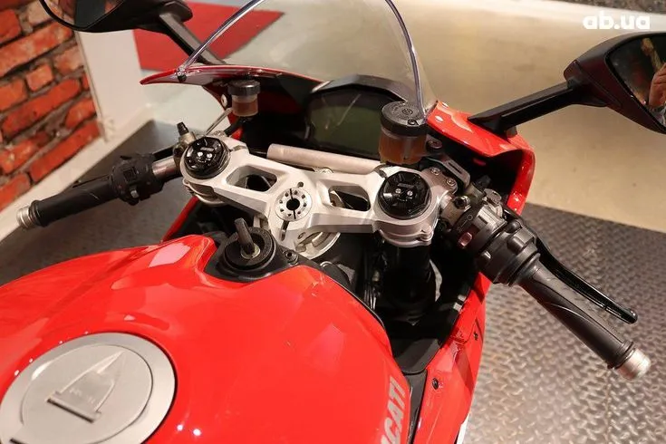 Ducati Panigale  Image 5