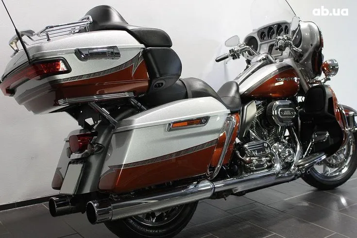 Harley-Davidson FLHTKSE  Image 6