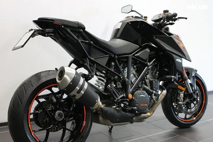 KTM 1290  Image 2