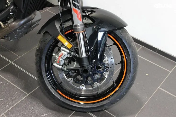 KTM 1290  Image 9